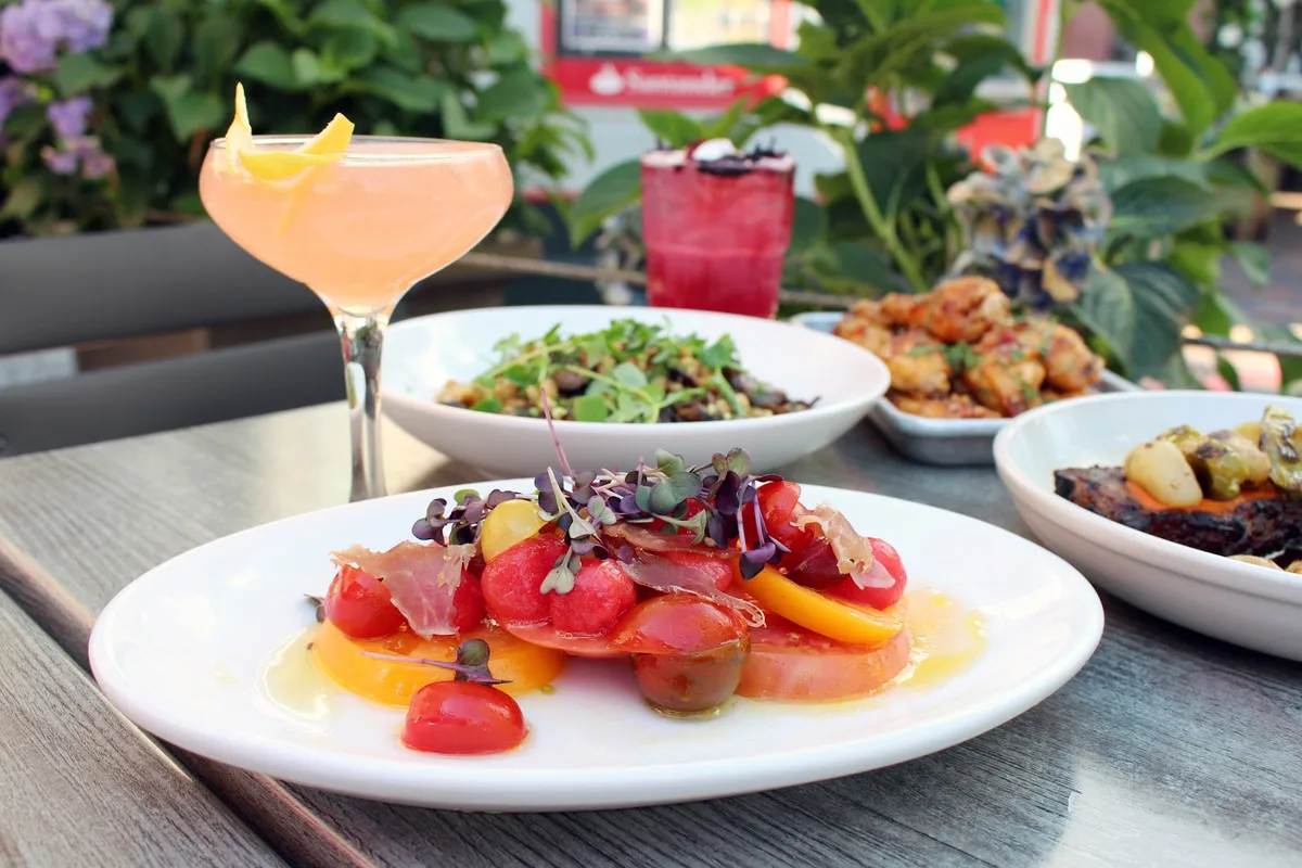 Beehive Restaurant: Restaurant Photograph