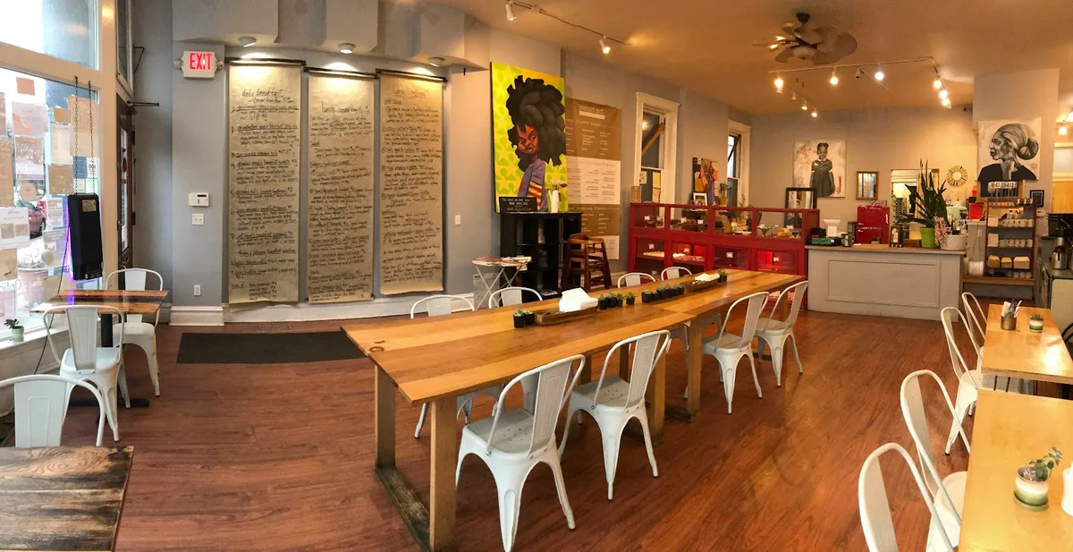 SweetArt Bakeshop + Café: Restaurant Photograph
