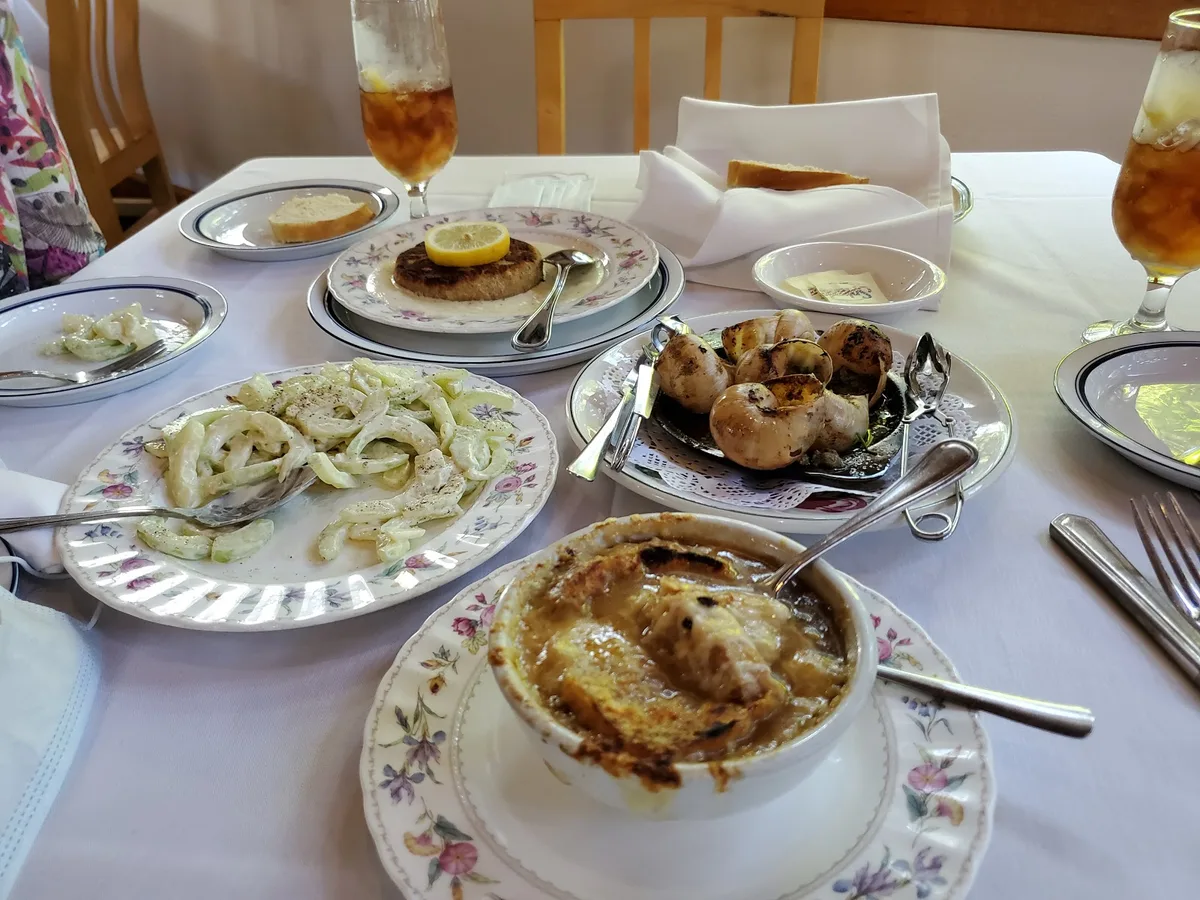 Le Chène French Cuisine: Restaurant Food And Dining Photo