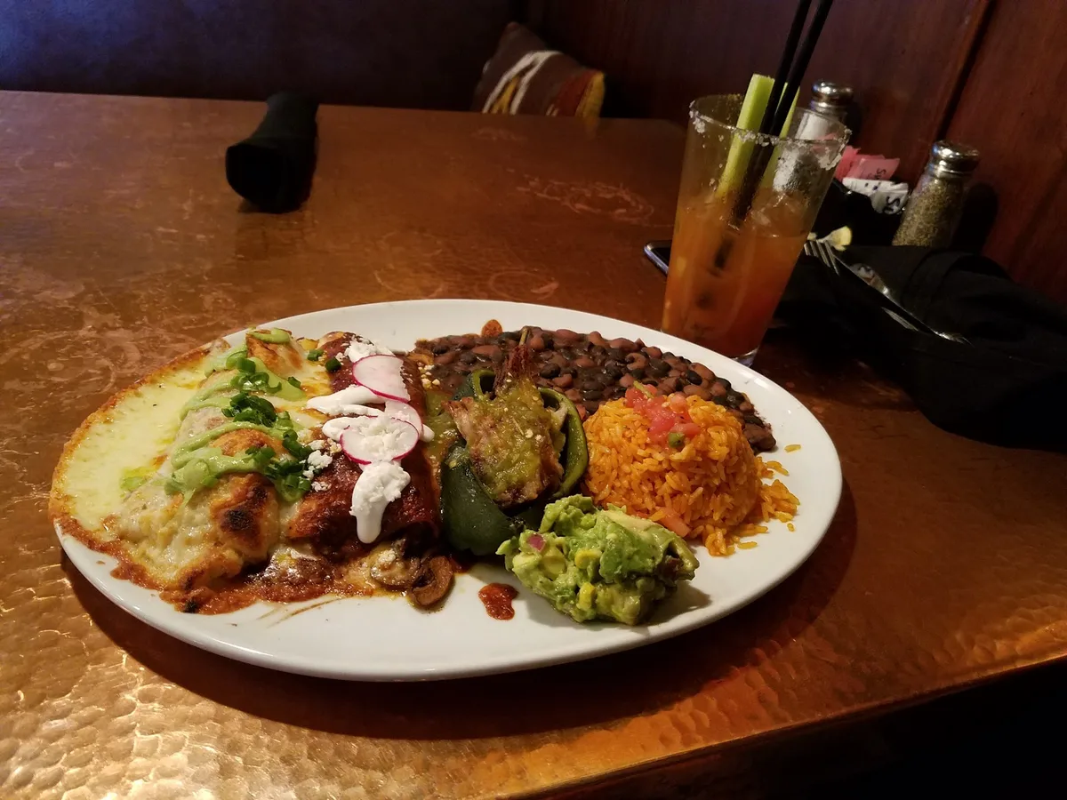 Stokes - West: Restaurant Food And Dining Photo