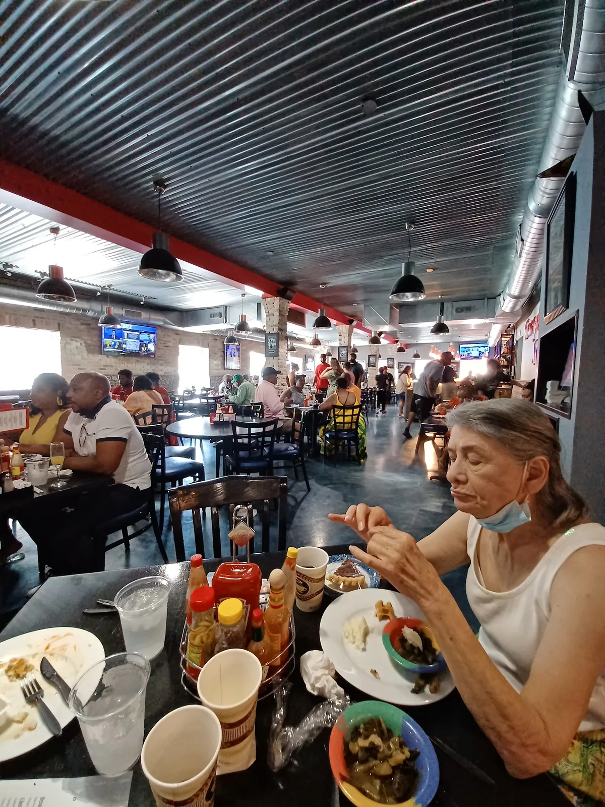 Tony G's Soul Food: Restaurant Photograph