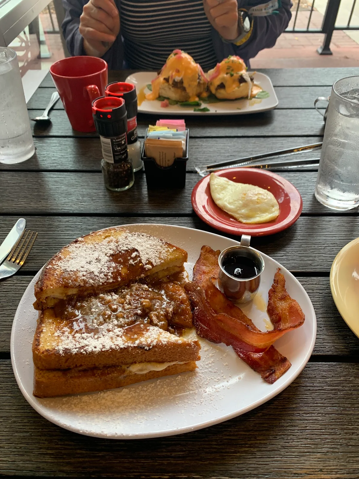 Ruby Sunshine: Restaurant Photograph