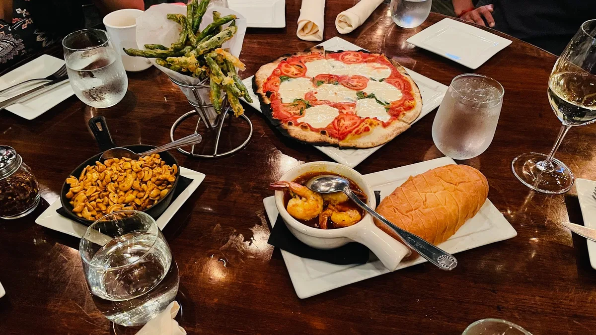 Bistro 7: Restaurant Food And Dining Photo