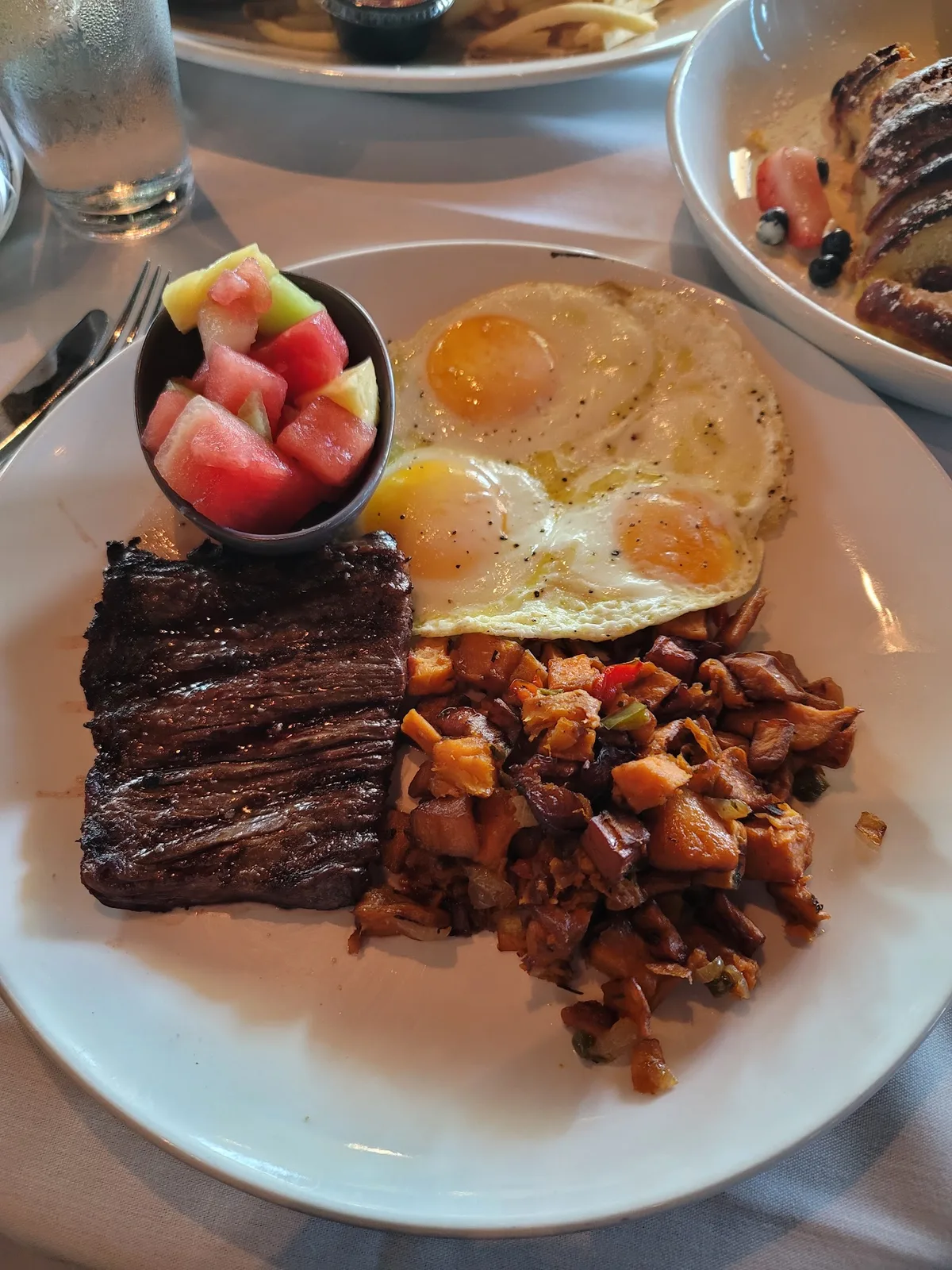 Meating Street Seafood & Steakhouse: Restaurant Food And Dining Photo
