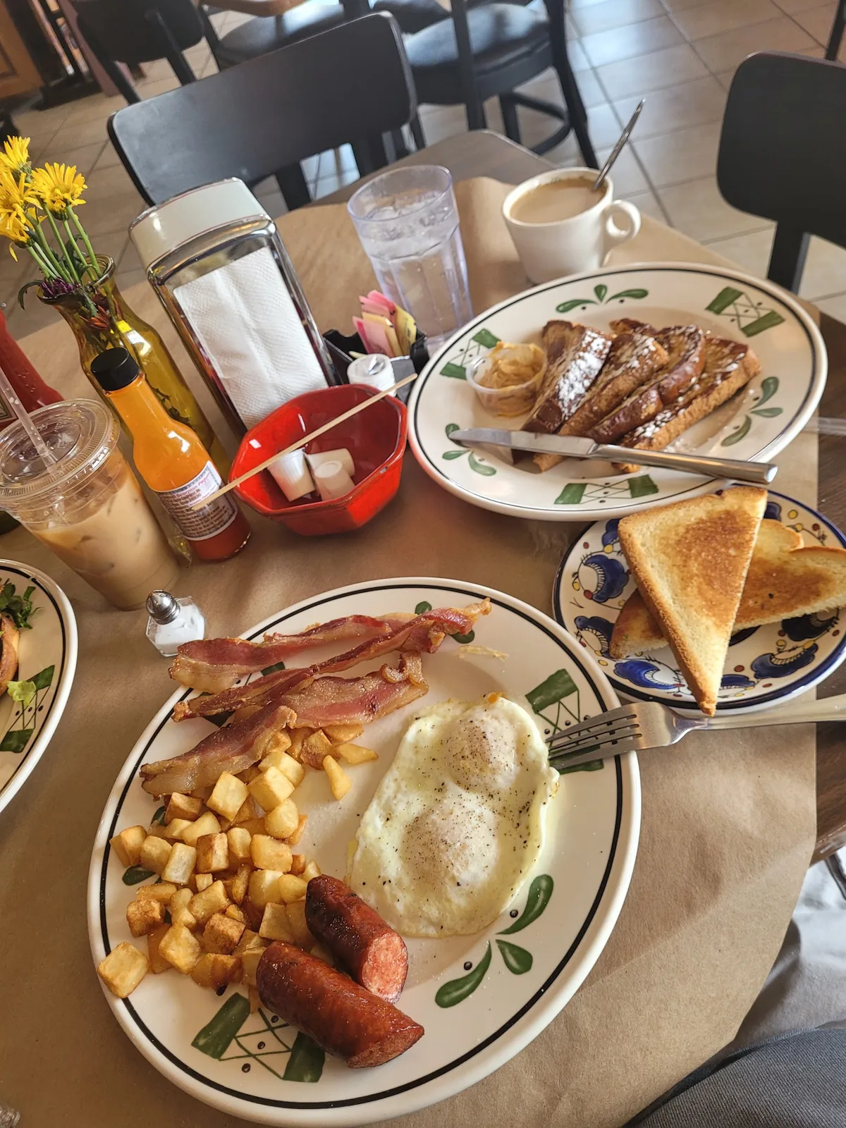 The Junction Brunch House: Restaurant Photograph