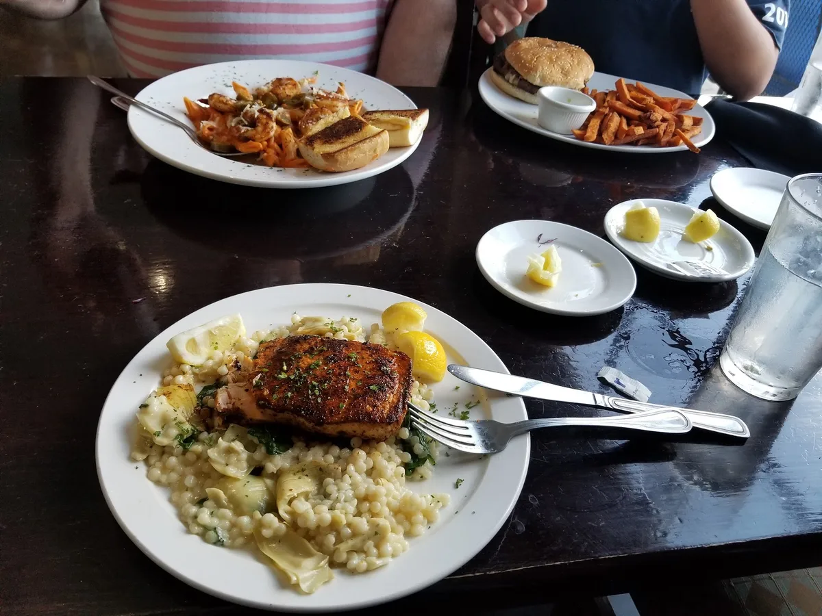 Harry's at the Harbor: Restaurant Food And Dining Photo