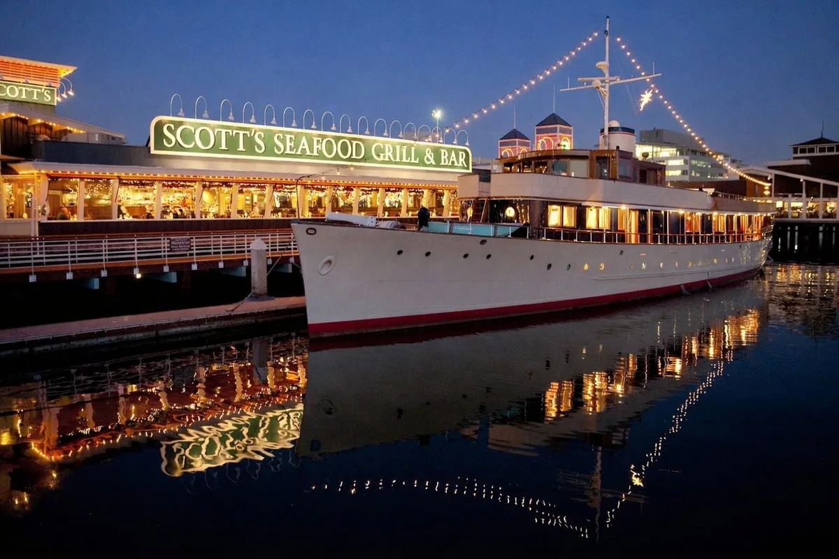 Scott's Seafood Grill & Bar: Restaurant Photograph