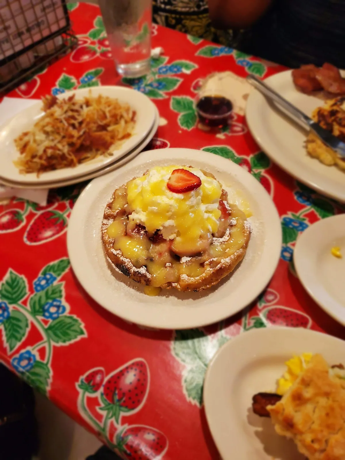 Golden West Cafe: Restaurant Food And Dining Photo