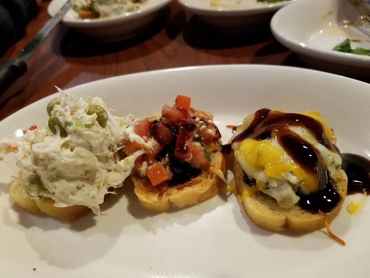 Beach Sports Grill & Bar: Restaurant Food And Dining Photo