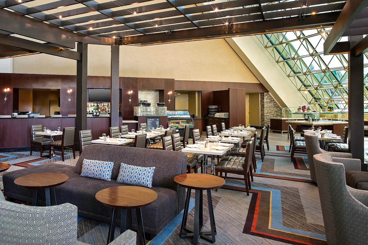 Solarium Kitchen & Bar: Restaurant Photograph