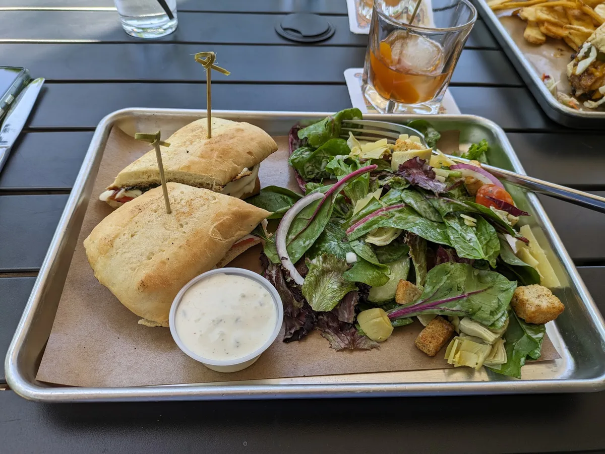 Andersons Eatery and Distillery: Restaurant Photograph