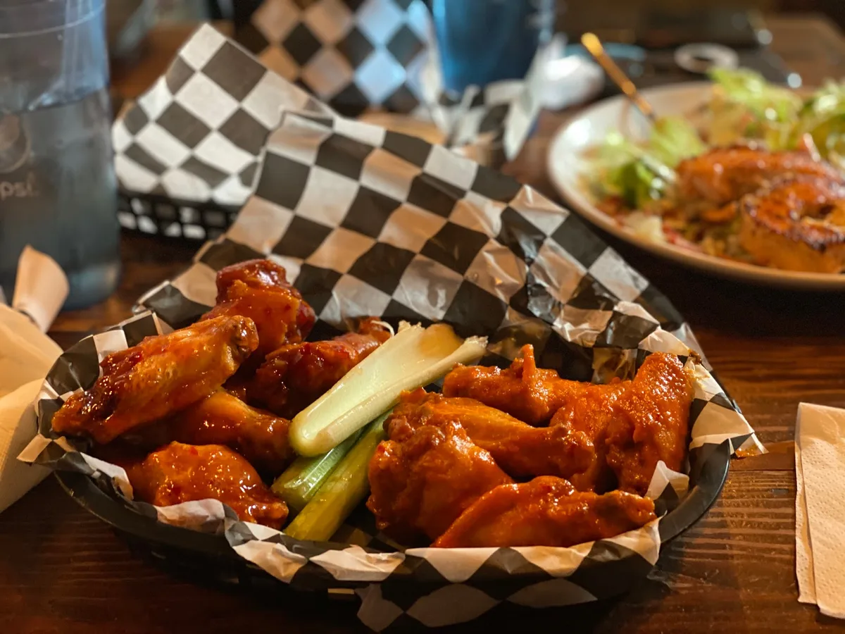 Dempsey's Burger Pub: Restaurant Food And Dining Photo
