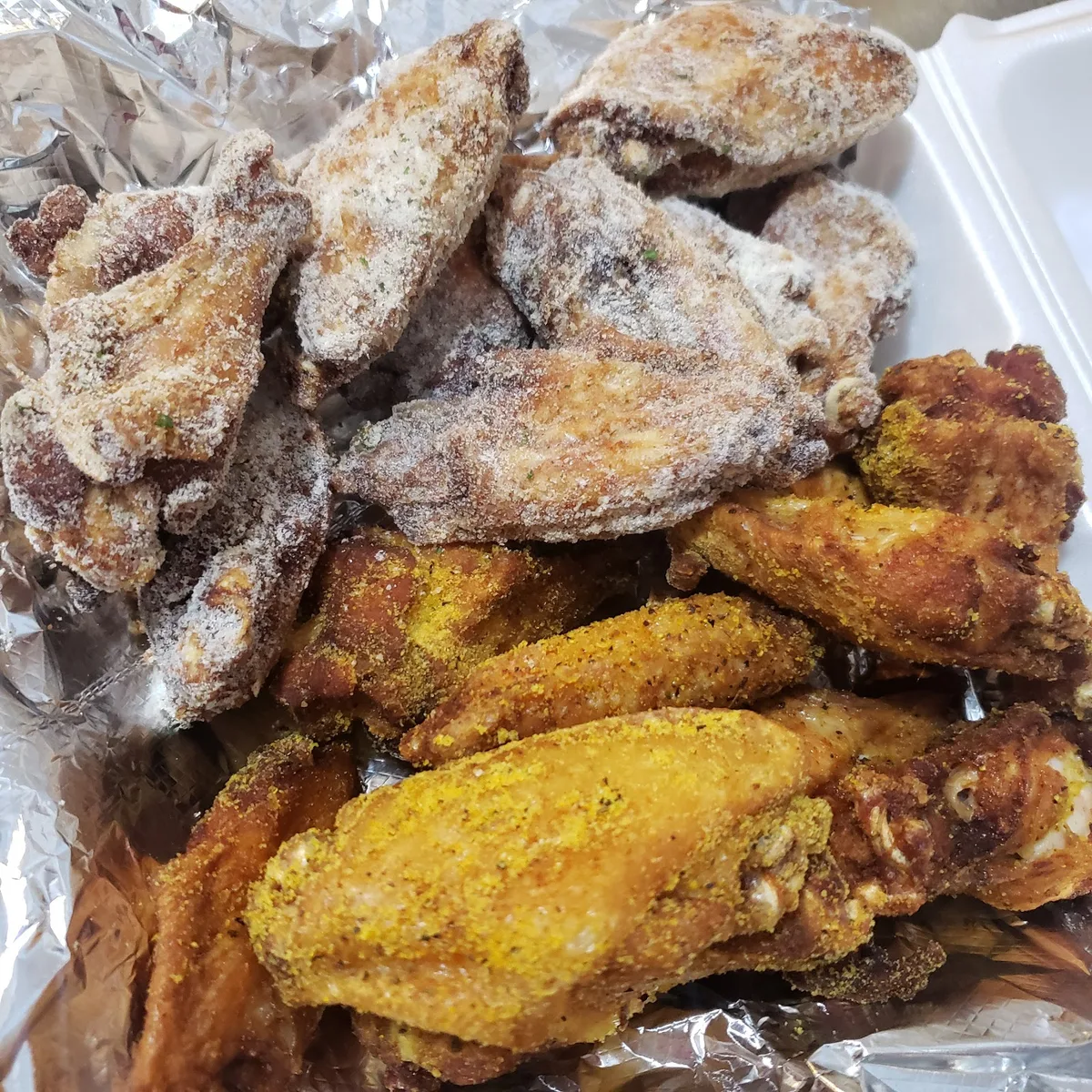 Flavorz seasoned Kitchen: Restaurant Food And Dining Photo