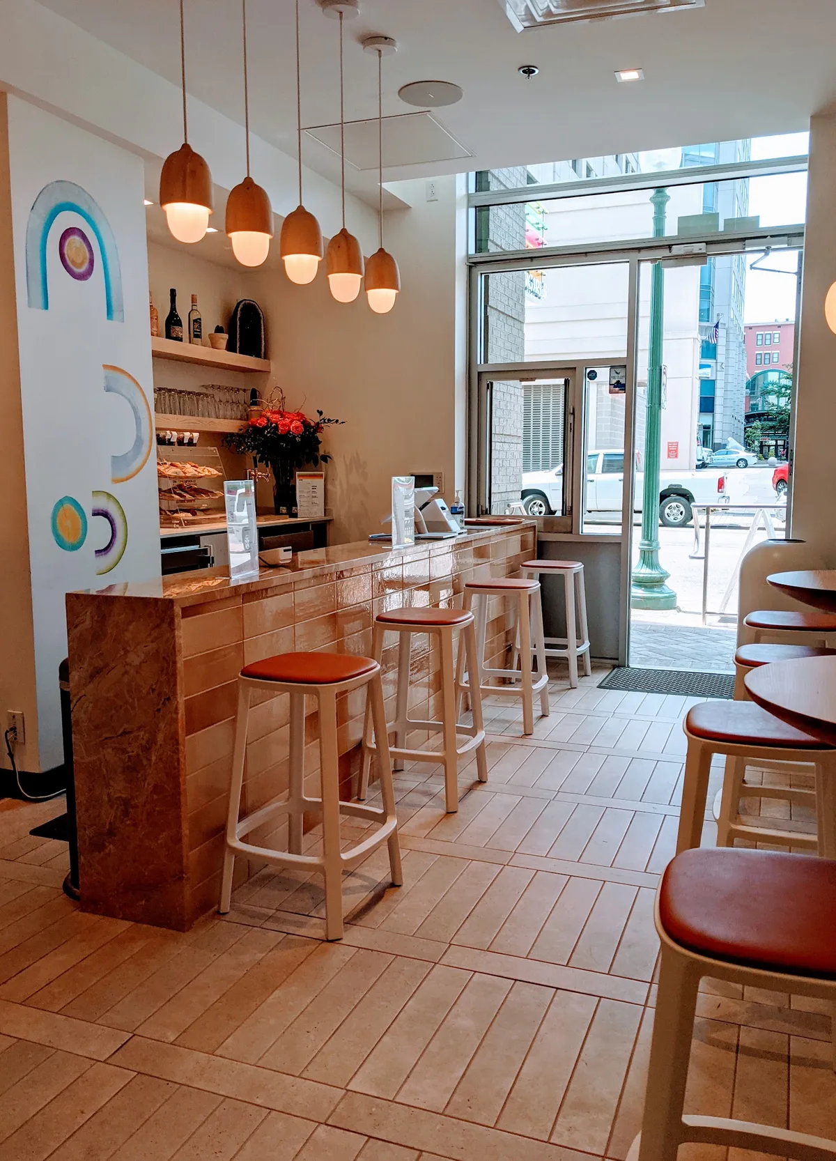 Rawgirls Memphis, DOWNTOWN (facing S. Second Street, next door to Shred415): Restaurant Food And Dining Photo