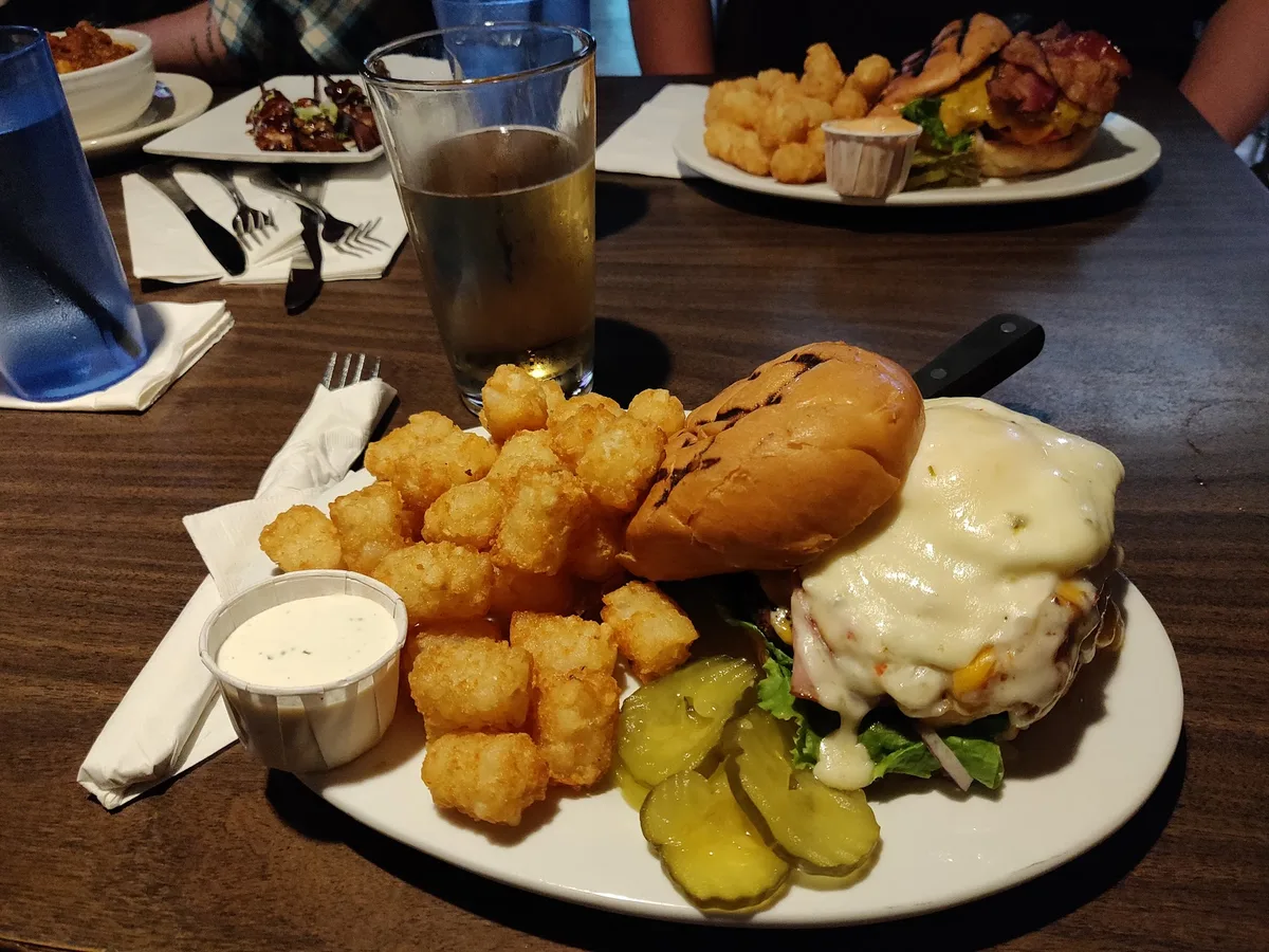 The Half Penny Public House: Restaurant Food And Dining Photo