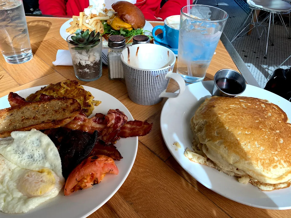 Salt + Honey Bakery Cafe: Restaurant Photograph