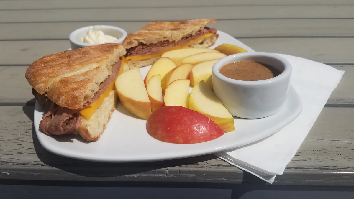 Peak Place - Coffee Beer Wine: Restaurant Food And Dining Photo