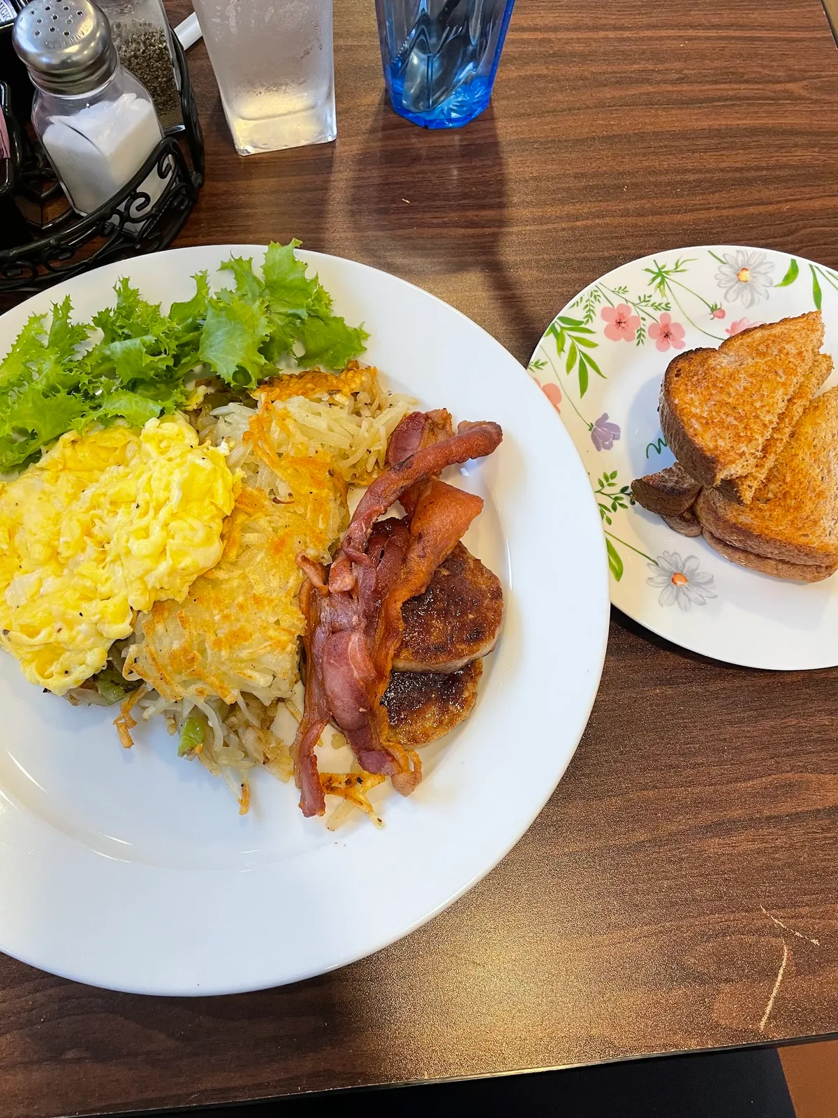 Detroit Breakfast: Restaurant Photograph
