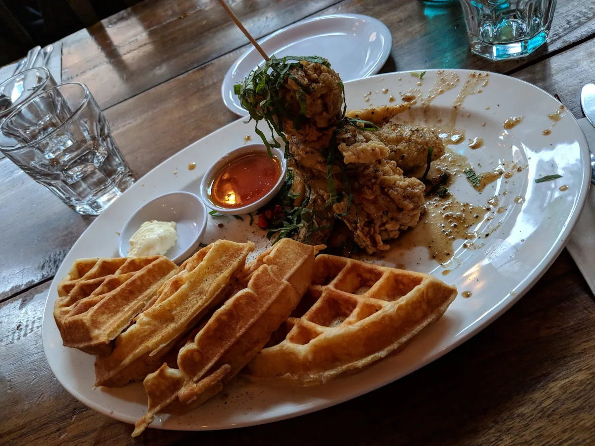 Nue: Restaurant Photograph