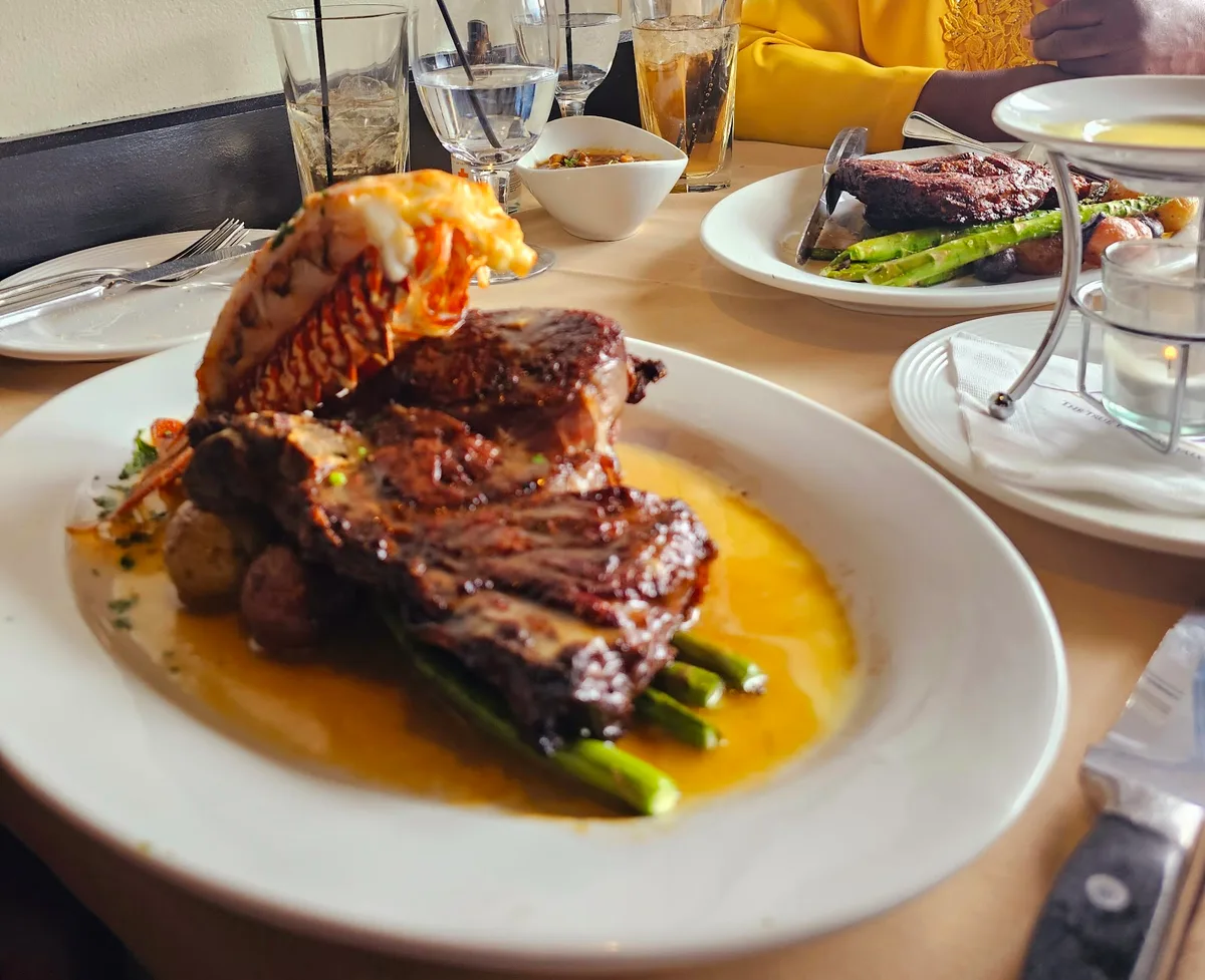 Andiamo Detroit Riverfront: Restaurant Photograph