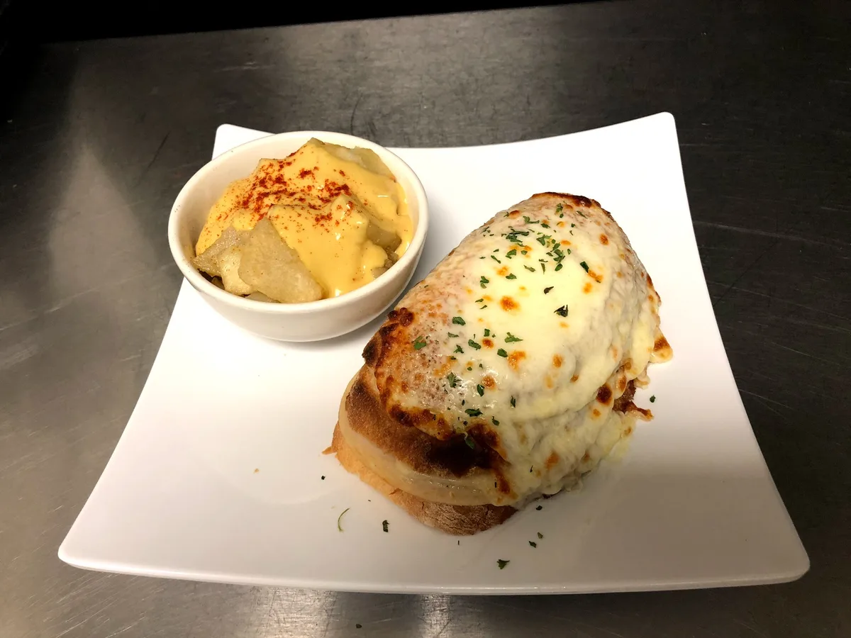 CHEZ FABY: Restaurant Food And Dining Photo