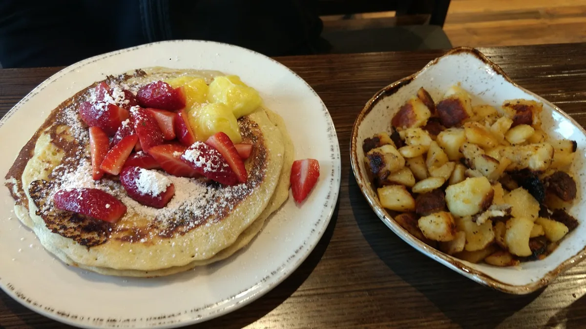 First Watch: Restaurant Photograph