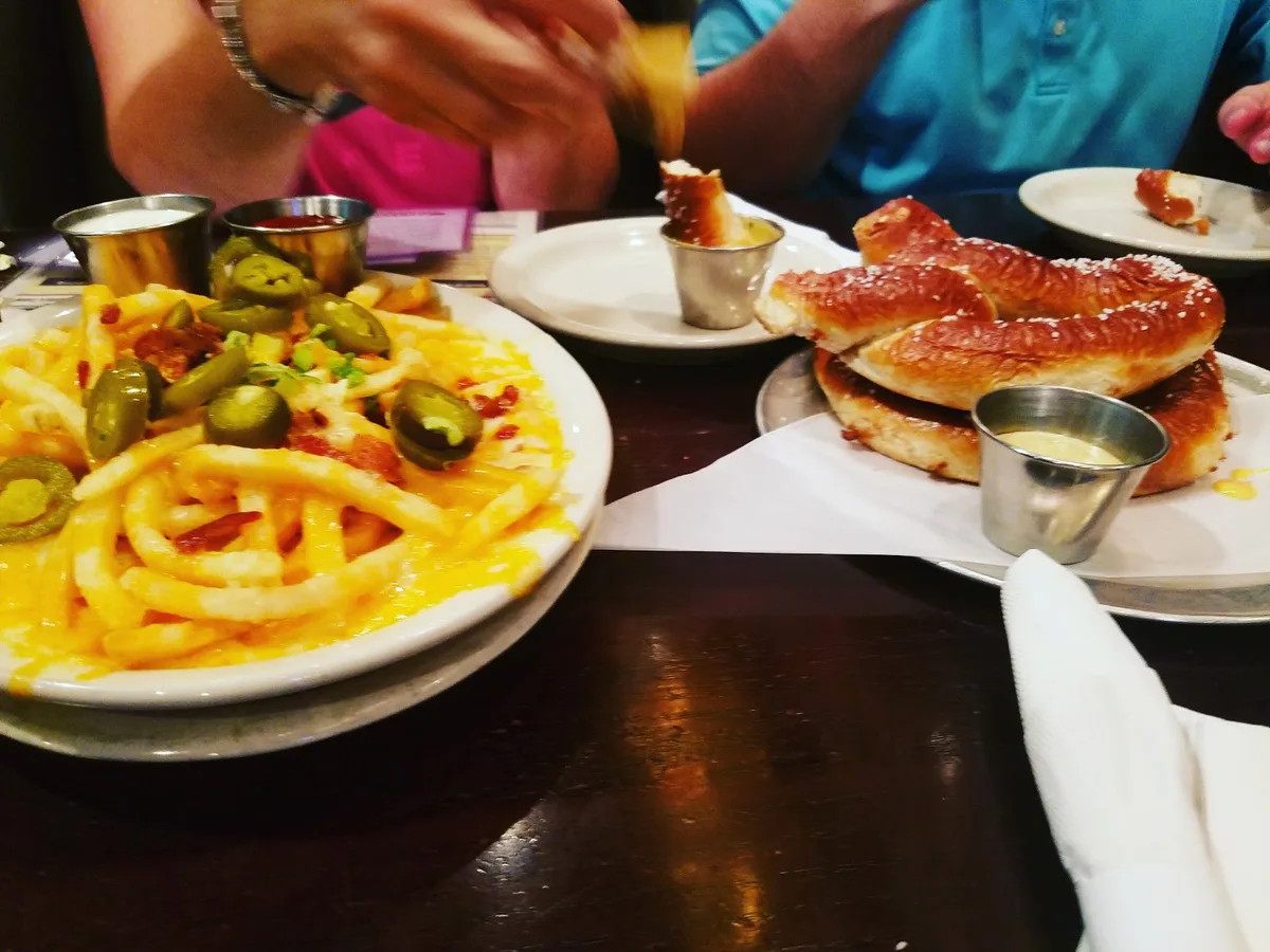 Flying Saucer Draught Emporium: Restaurant Food And Dining Photo