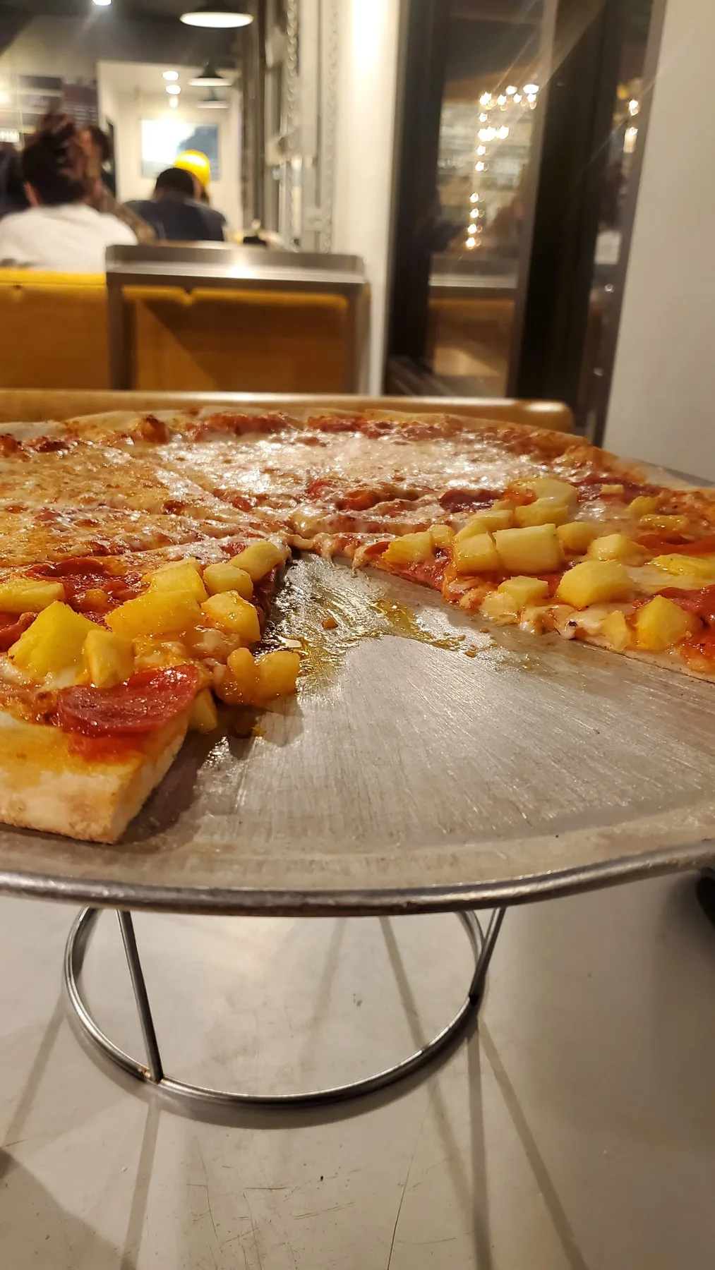 Best Pizza & Brew Oceanside: Restaurant Food And Dining Photo