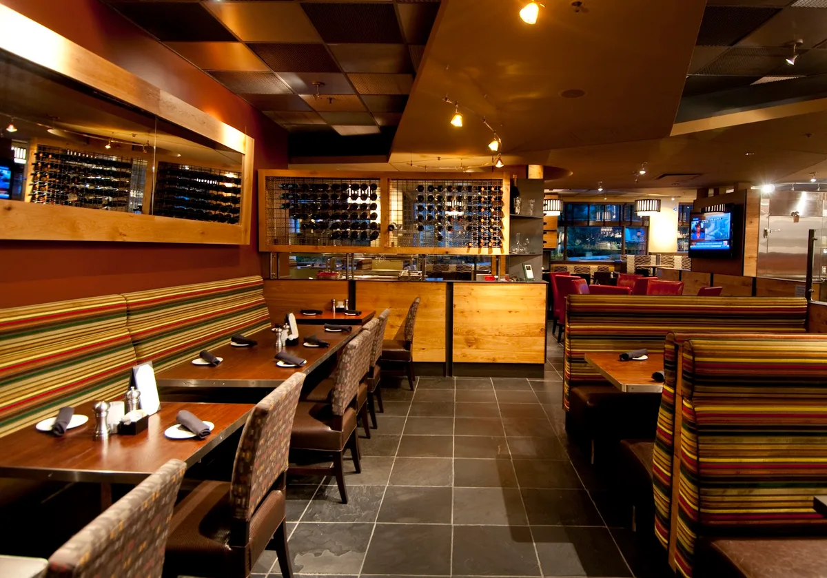 Jimmy's on Broadway: Restaurant Photograph