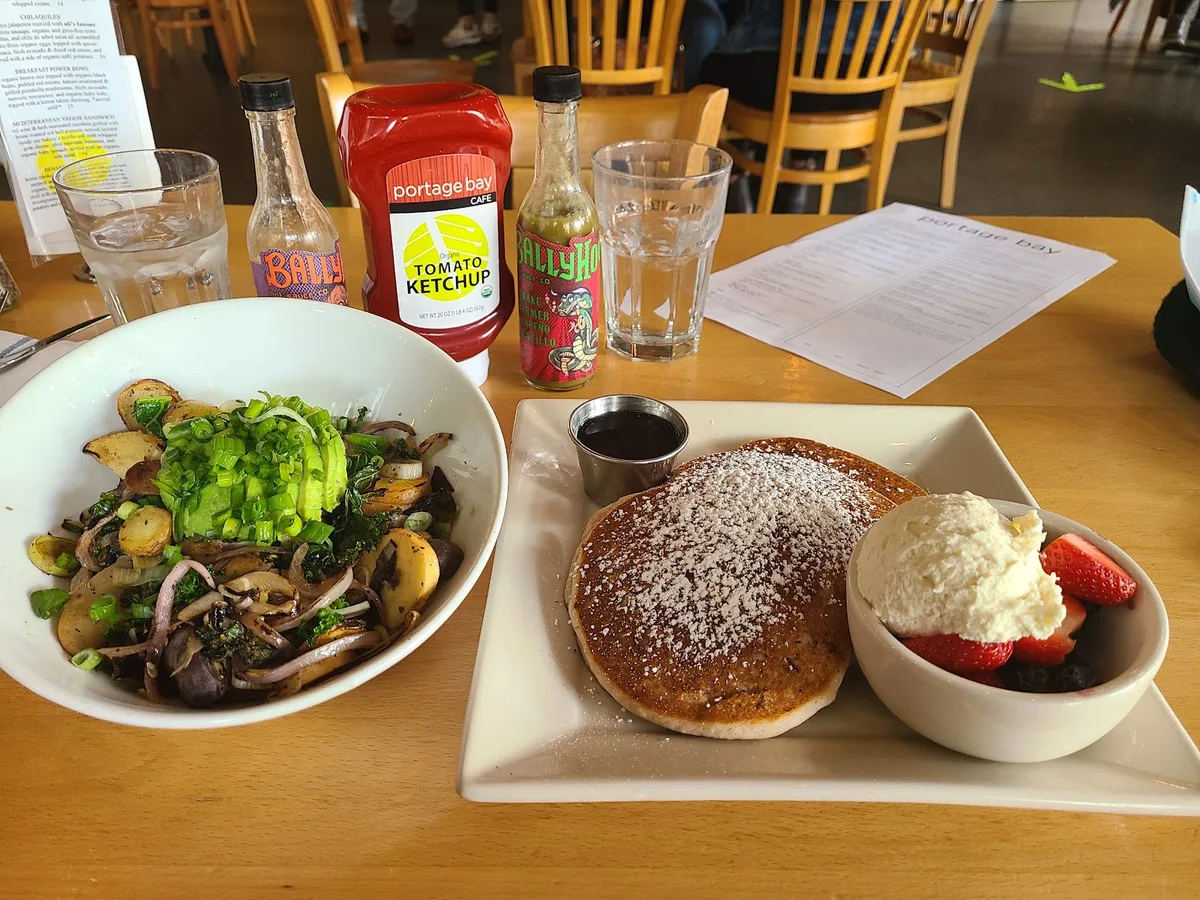 Portage Bay Cafe - South Lake Union: Restaurant Photograph