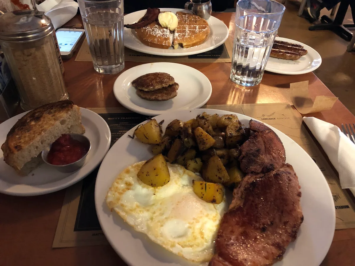 Matt's Big Breakfast: Restaurant Photograph