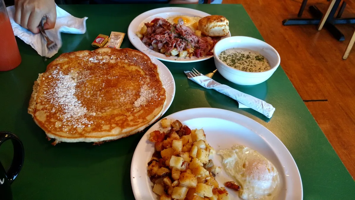 Shakabrah: Restaurant Food And Dining Photo