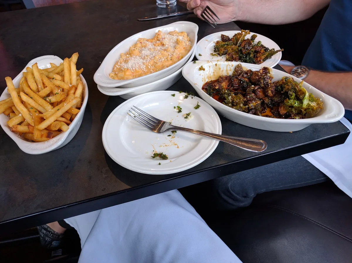 The Lobby: Restaurant Photograph
