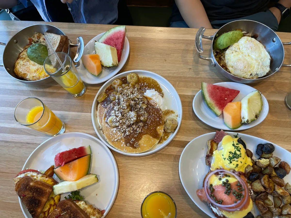 Whidbey’s a daytime eatery: Restaurant Photograph