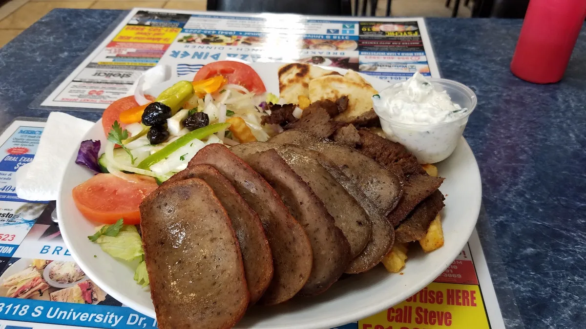 Plaza Diner: Restaurant Food And Dining Photo