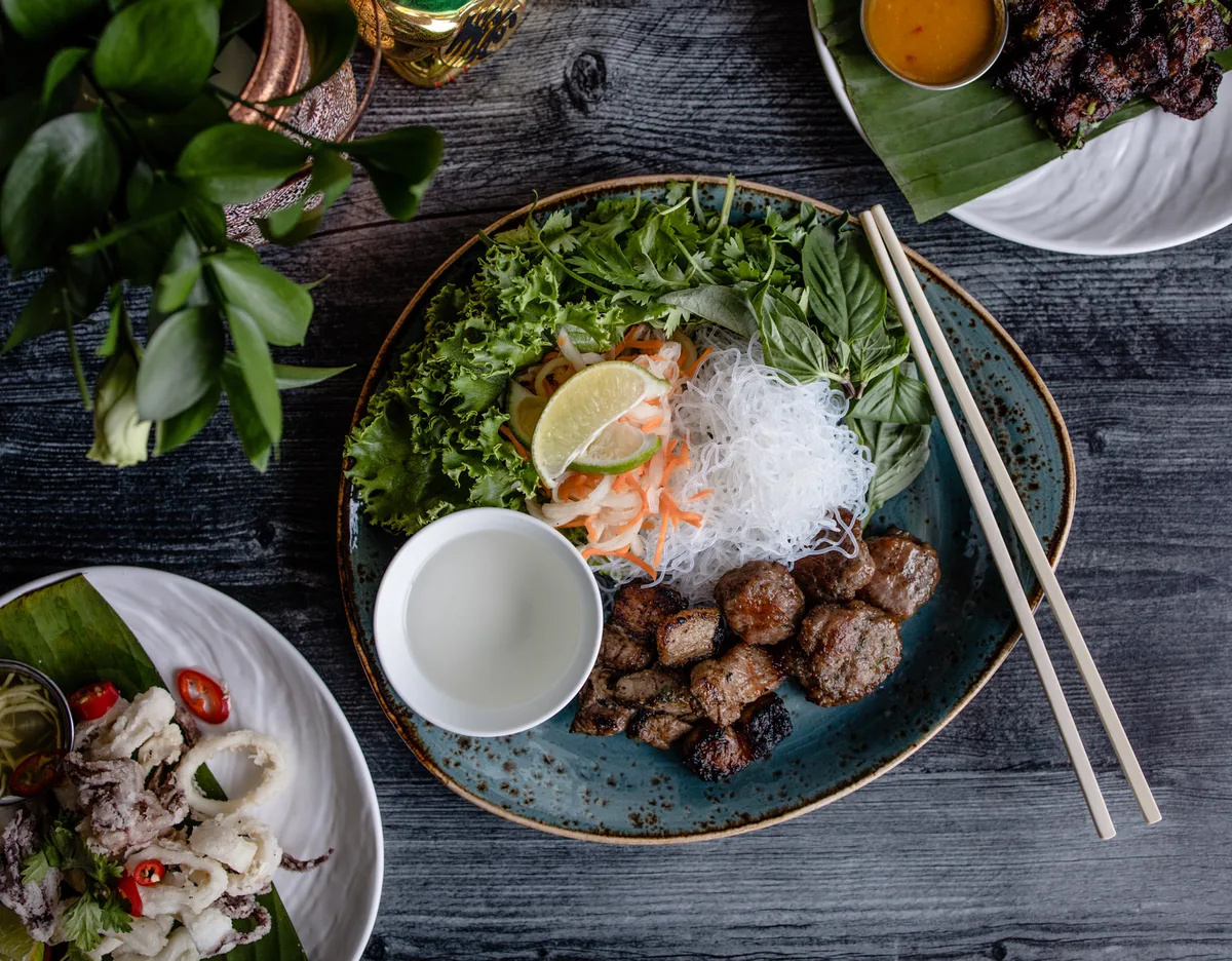 doi moi: Restaurant Photograph