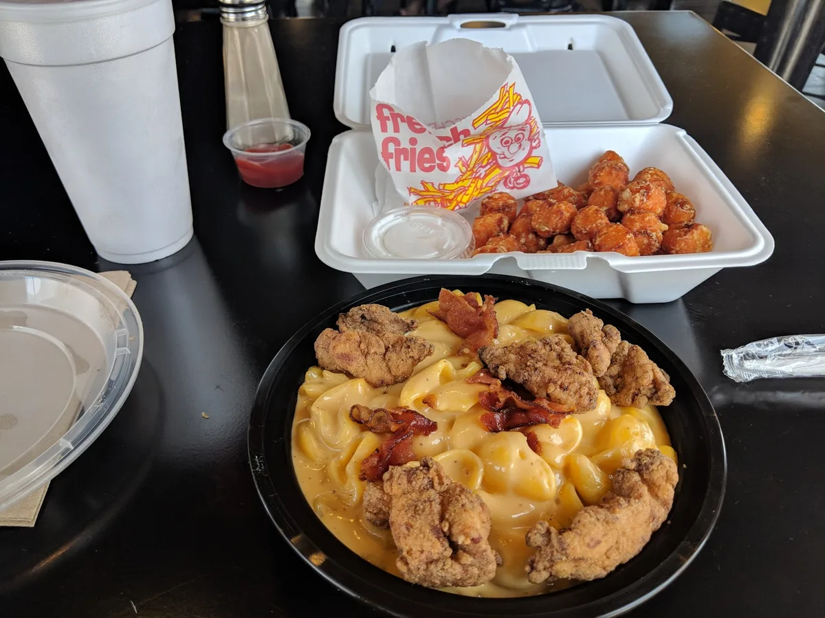 Strip's Chicken: Restaurant Food And Dining Photo