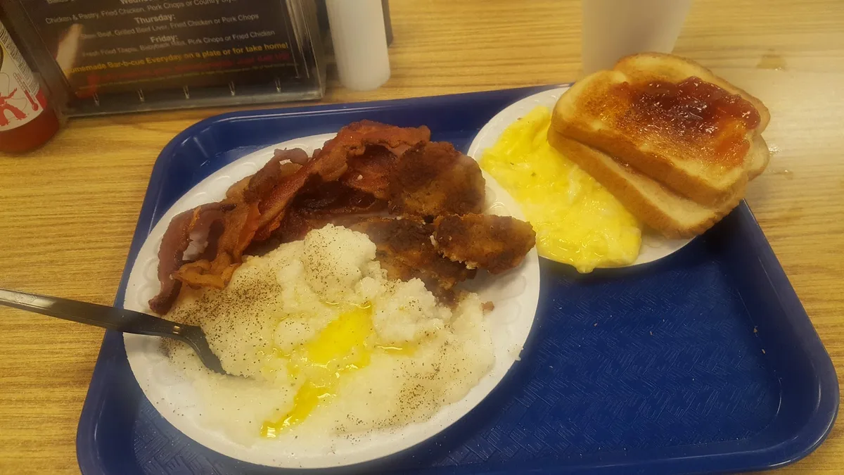 Kinlaw's Welcome Grill: Restaurant Food And Dining Photo