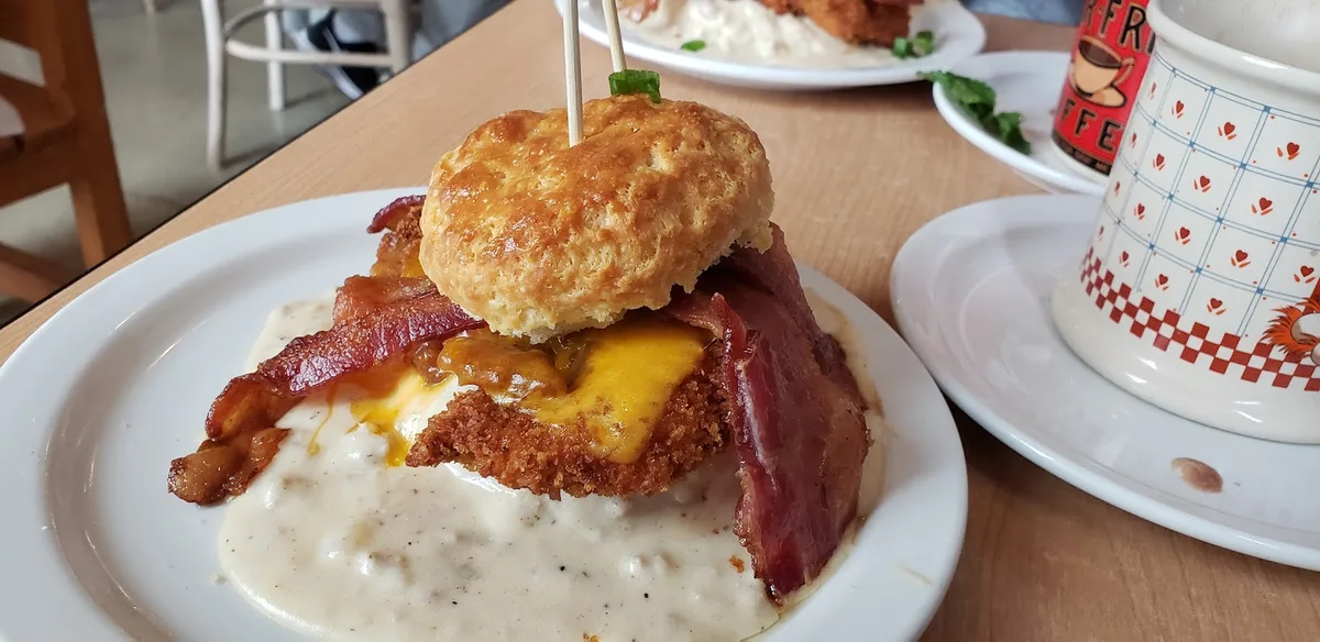 Sweet Lake Biscuits & Limeade: Restaurant Photograph
