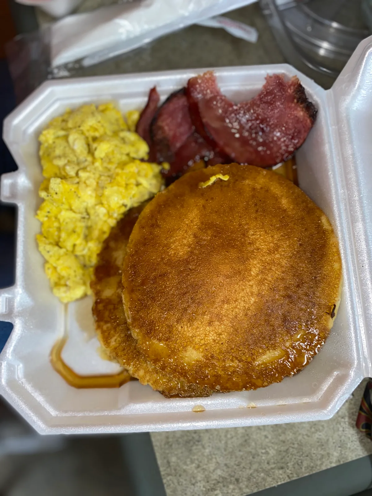 Frans Kitchen: Restaurant Food And Dining Photo