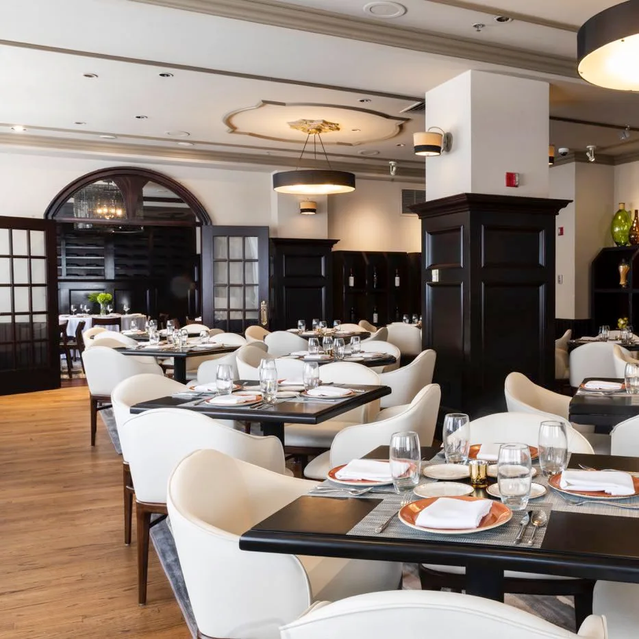 312 Chicago: Restaurant Photograph