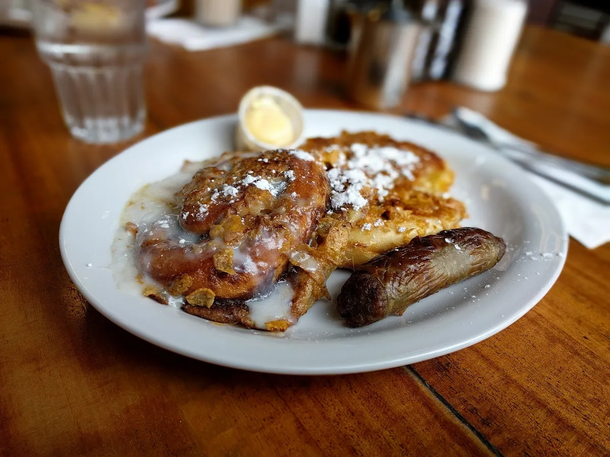 Busick Court Restaurant: Restaurant Food And Dining Photo
