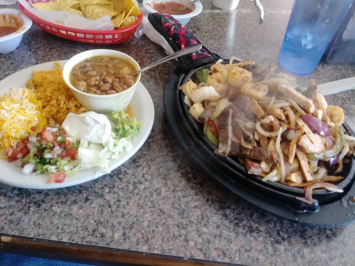Taqueria Mexico Restaurant: Restaurant Food And Dining Photo