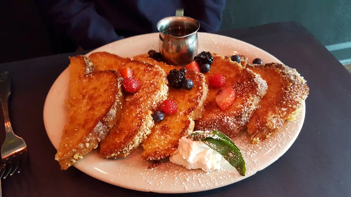 Gigi's On Fairmount: Restaurant Food And Dining Photo