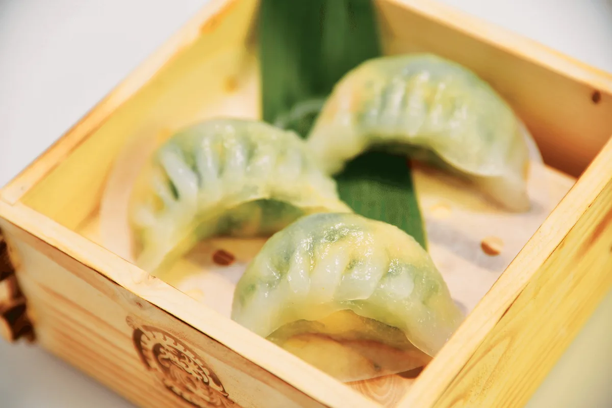 Dragon Beaux: Restaurant Photograph