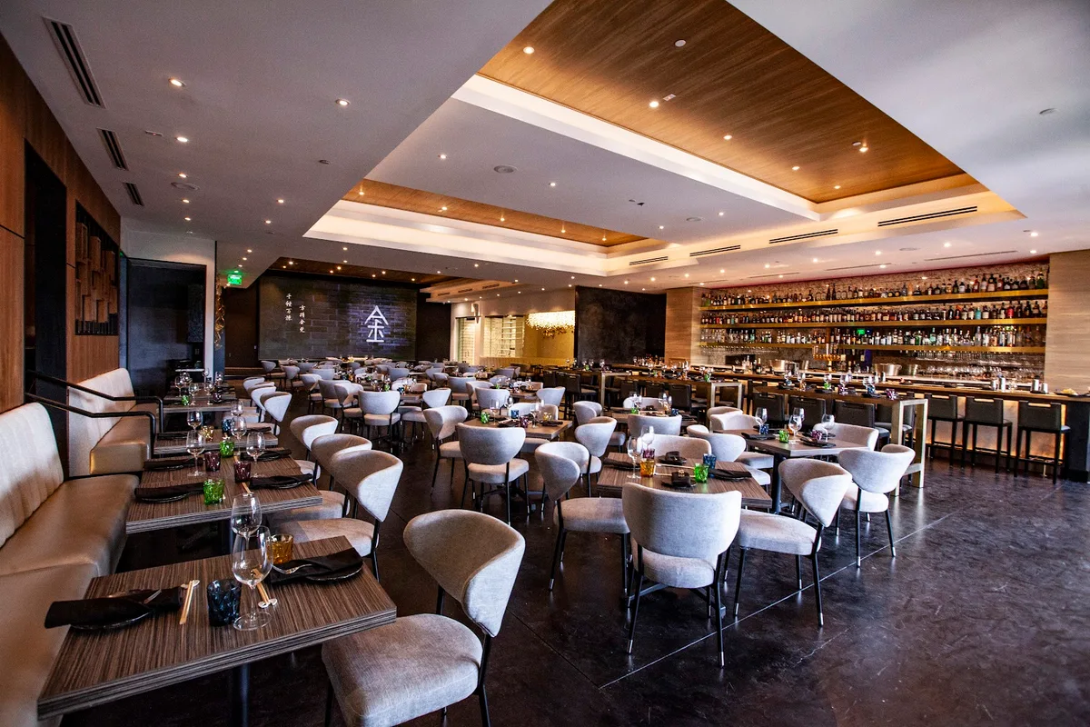 NOVA Kitchen & Bar: Restaurant Photograph