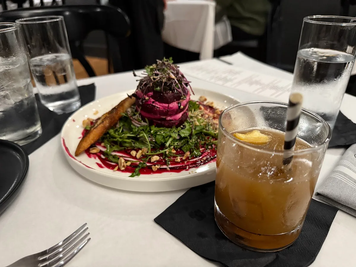 Bisou Bar and Bistro: Restaurant Photograph