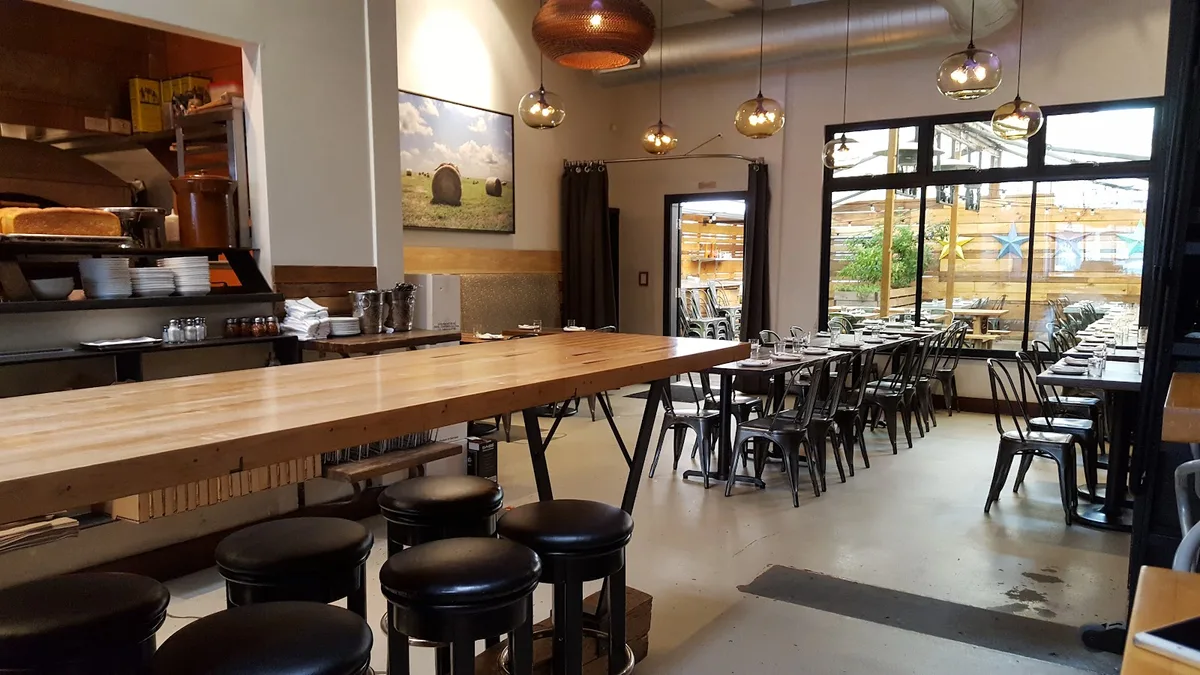 Starbelly: Restaurant Photograph