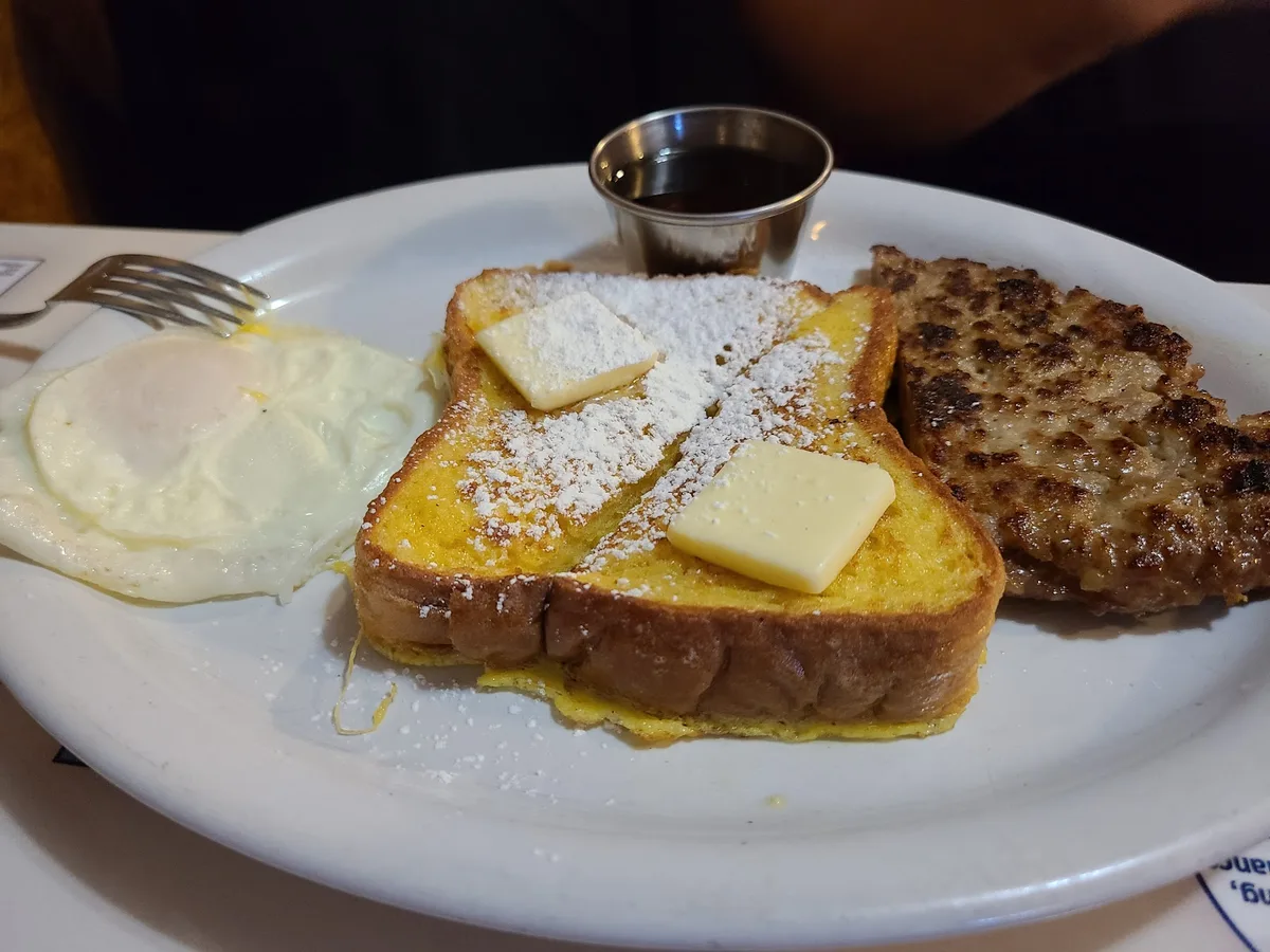Crazy Otto's Diner: Restaurant Photograph