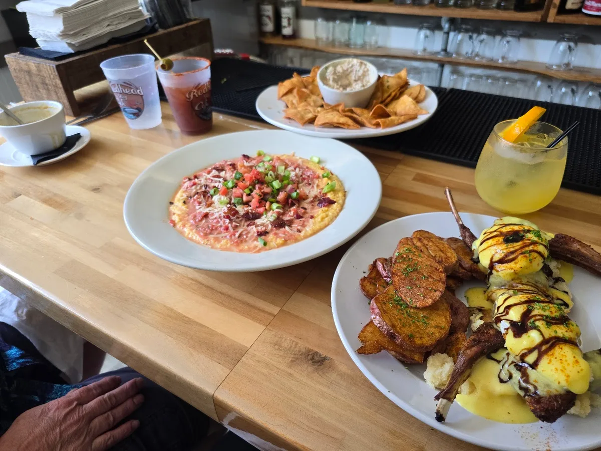 Redhead Bay Cafe: Restaurant Photograph
